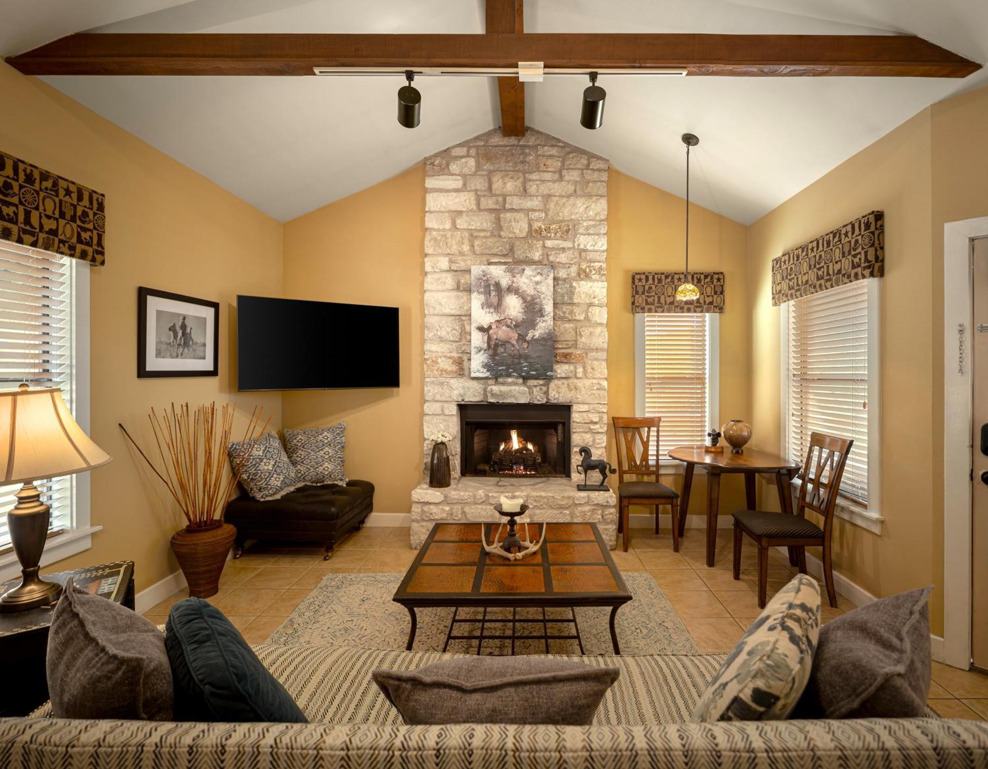 Blair House Inn And Spa Wimberley Δωμάτιο φωτογραφία